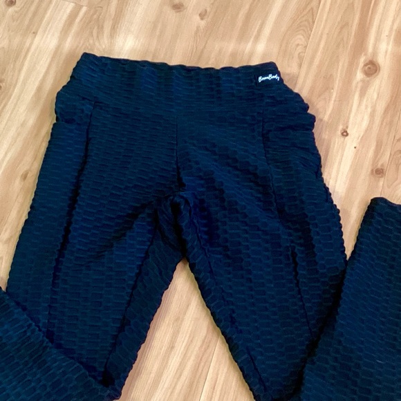 Boom Booty Anti-Cellulite Leggings - Picture 7 of 9